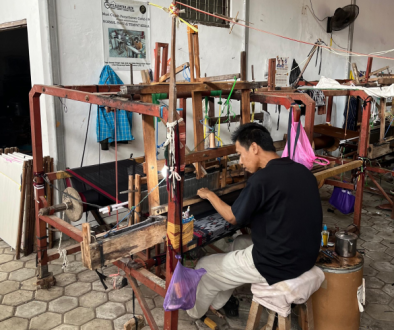 blog Mengenal Keindahan dan Filosofi di Balik Sarung Tenun Tradisional